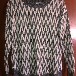 Grey & White knitted sweater